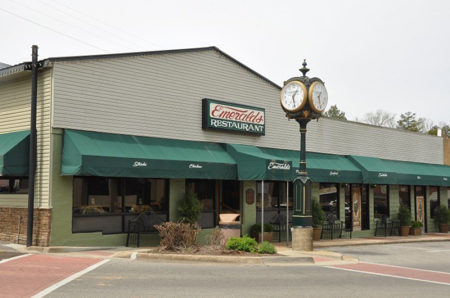 Emeralds Restaurant, Waynesboro, Tennessee